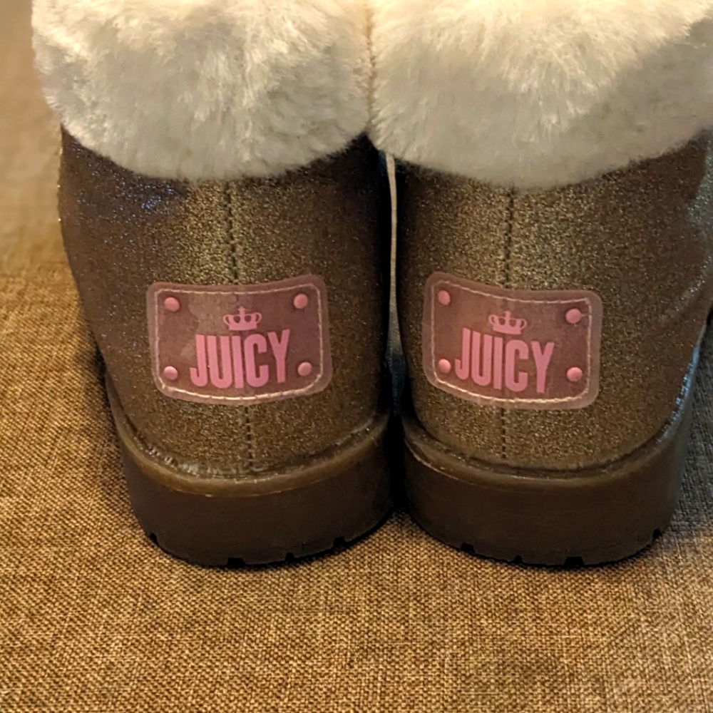 Girls Golden Lined Boots